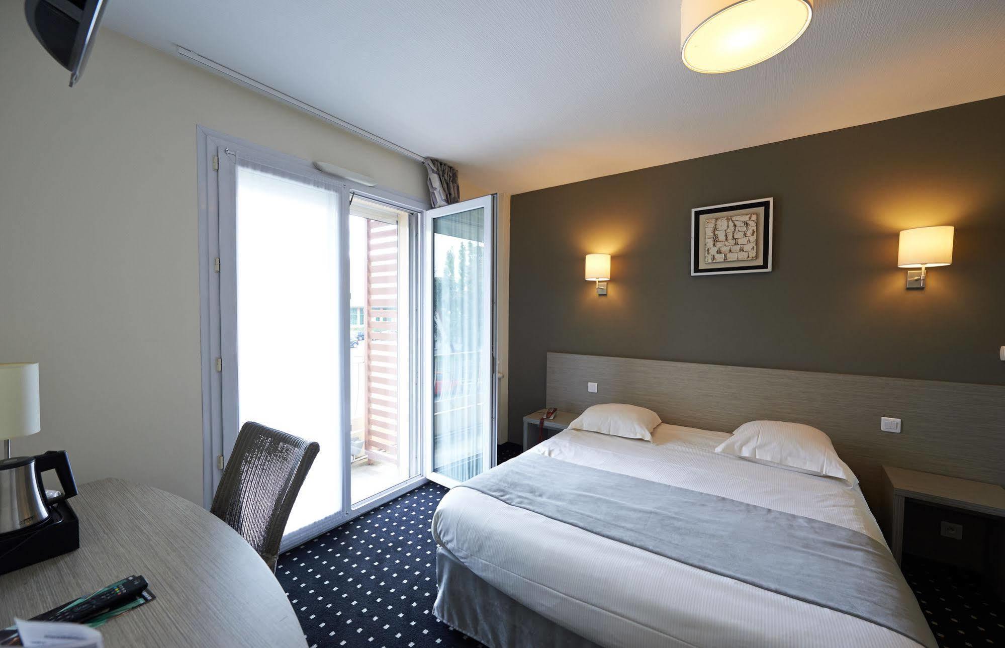 Park Hotel & Appartements โชเลต์ ภายนอก รูปภาพ